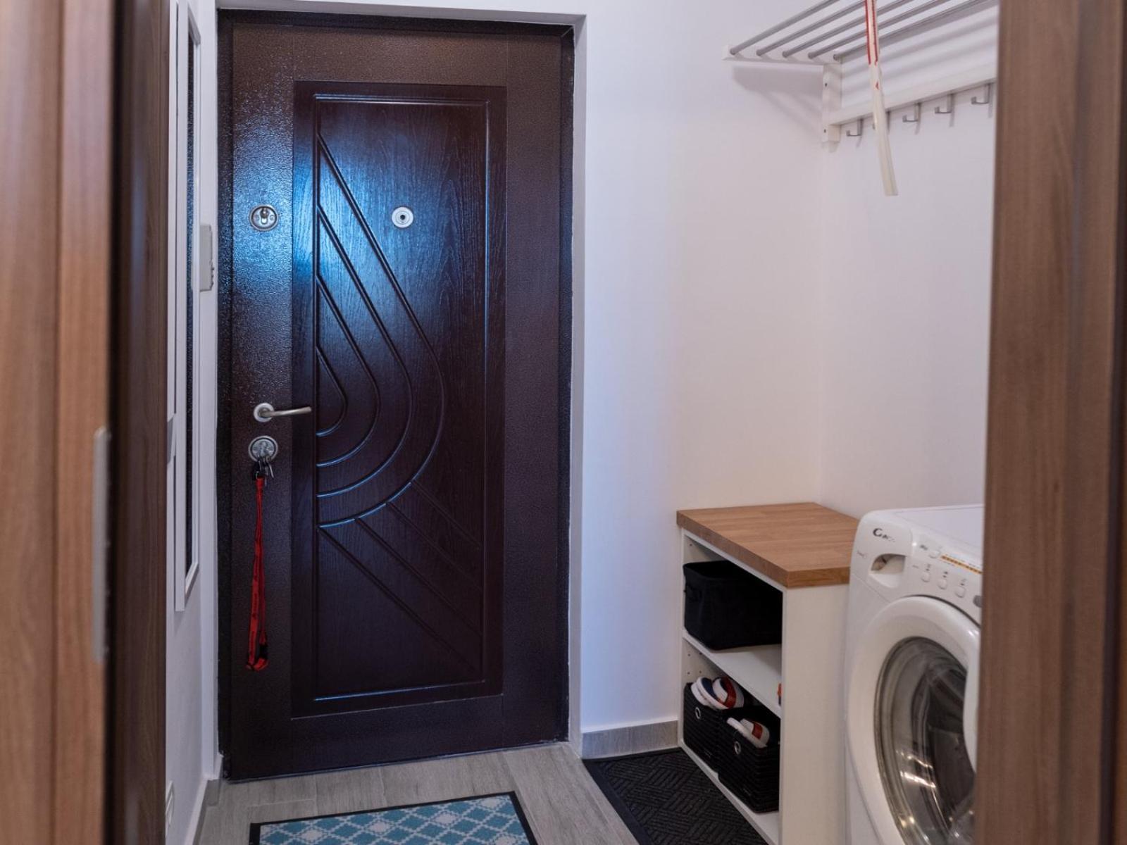 Zara Studio Brasov Luaran gambar